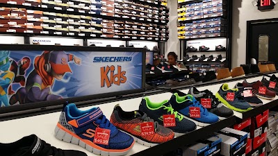 SKECHERS Warehouse Outlet