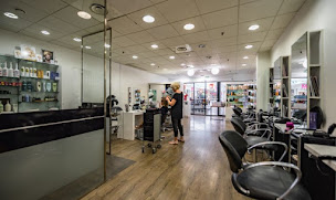 Photo n°12 de KOME Salon & SPA AVEDA Osny à Osny (Salon de coiffure)