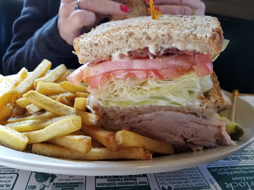 SeaSonS Adirondack Café - Thumbnail