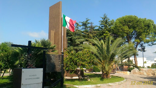 Parco Ai Caduti Di Tutte Le Guerre "Parco Garofalo" Gallery - Italy