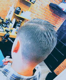 Photo n°17 de BARBER SHOP à Puteaux (Salon de coiffure)