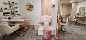 Photo n°8 de Mélucine Beauté à Rosult (Salon de coiffure)
