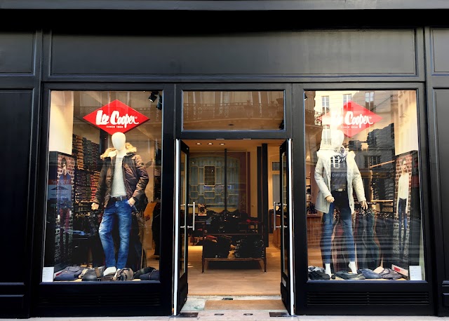 Lee Cooper