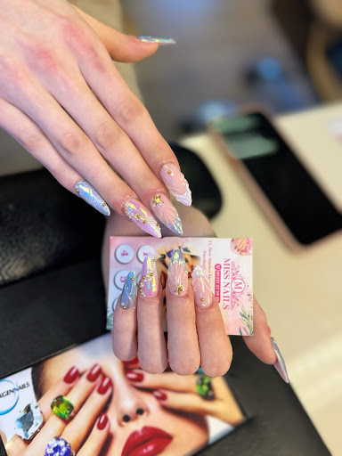 Miss Nails