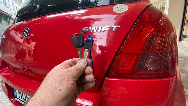 Opinii despre Τakouni Express Service - Samos Keys Center în Σάμος - Κατάστημα υποδήματος