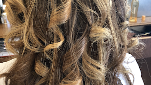 Photo n°5 de Karoll Caractère Coiffure à Marseille (Salon de coiffure)