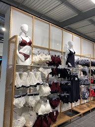 Photo n°5 de Kiabi à Ville-la-Grand (Magasin de vêtements pour femmes)