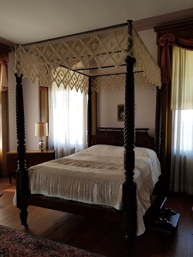Rose Hill - Visual
