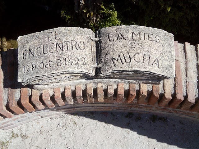 Castillo Monumento Colomares