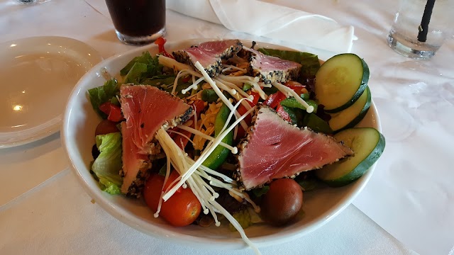 Fratellos Riverfront Restaurant
