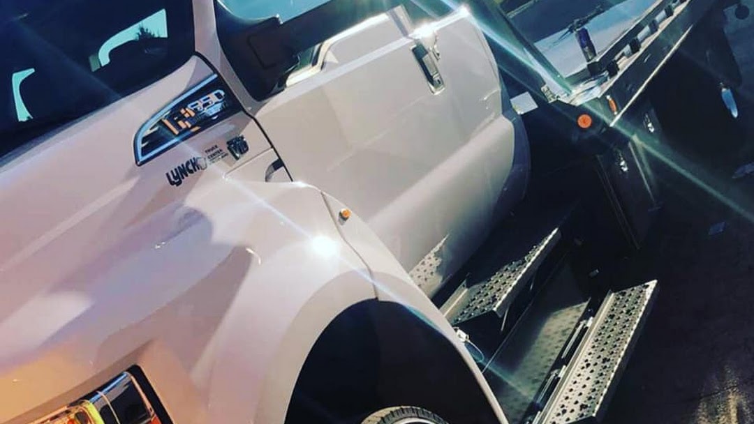 Junk Cars Milwaukee Towing Service