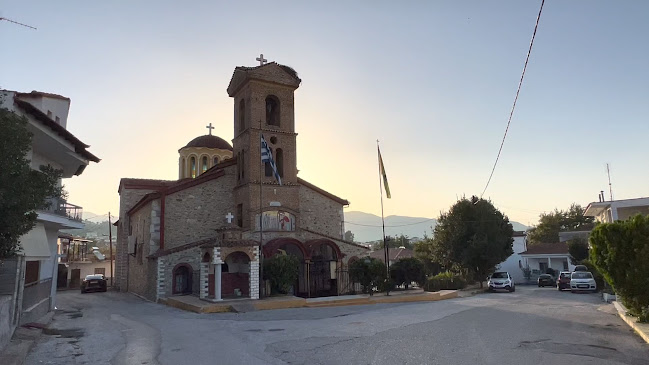 Ιερός Ναός Εισοδίων της Θεοτόκου, Ελασσόνας - Εκκλησία