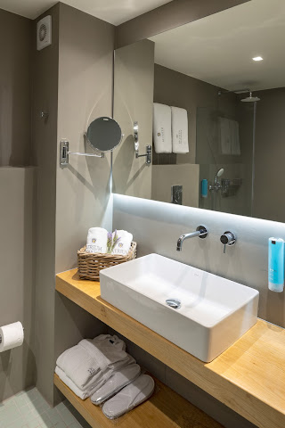 Atrium Hotel by null