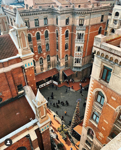 The Public Hotel by null