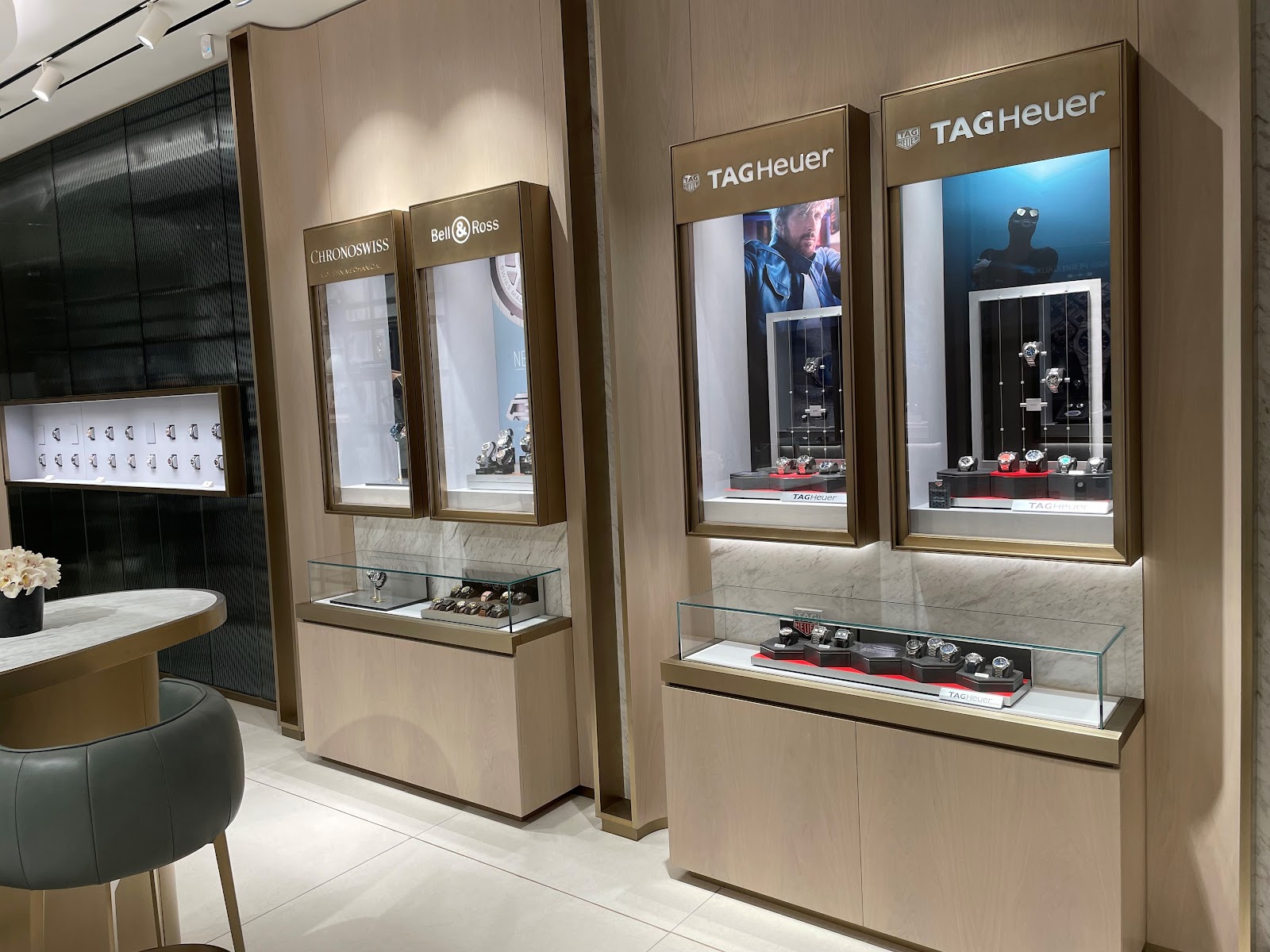 Ahmed Seddiqi Boutique, The Galleria Mall - صورة 3