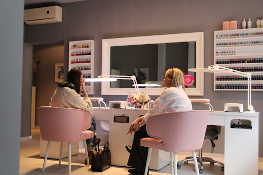 Pleasure&Spa | kosmetyczka | manicure | fryzjer | Józefosław