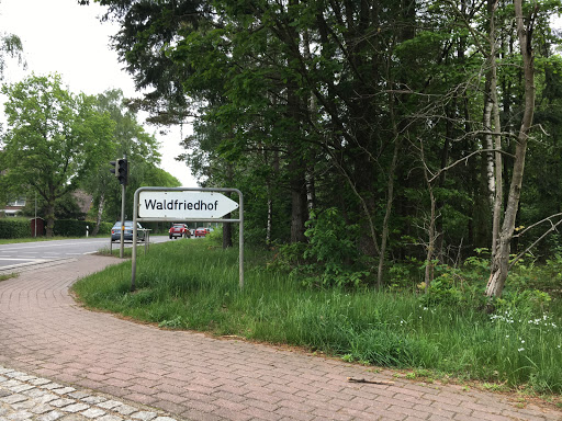 Waldfriedhof Neuschönningstedt - Thumbnail