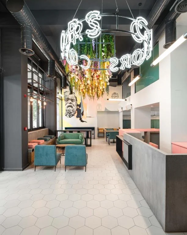 COLORS Hotel Athens