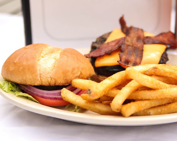 Abner's Casual Dinings by null