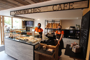 Photo n°20 de Boulangerie Pain & Croissant à Montvalezan (Snack)