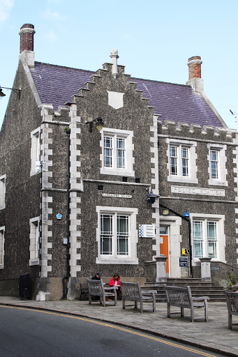 Lancaster Square Police Station