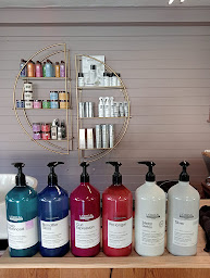 Photo n°5 de L Hair du Lac à Les Houches (Boutique de sacs à main)