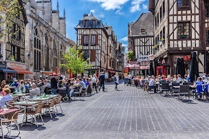 Photo n°6 de Activ' Taxi à Troyes (Station de taxis)