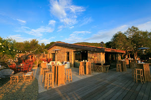 Photo n°5 de Corsica Exclusive - DMC / Vairon voyages - trajet santé à Ajaccio (Agence de voyages)