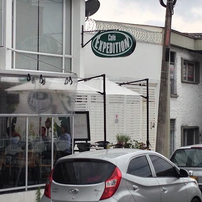 Photos of Caf&eacute; Expedition