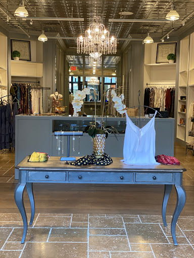 Toscana Moon Boutique - Thumbnail