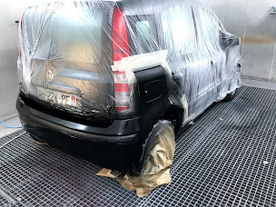 Photo n°16 de S3P-Peinture voiture Toulouse 31 HB-BODY Sud à Gragnague (Fournisseur de pièces de carrosserie)