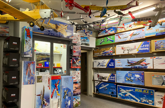 Reviews of Steve Webb Models "Servoshop" in Warrington - Shop