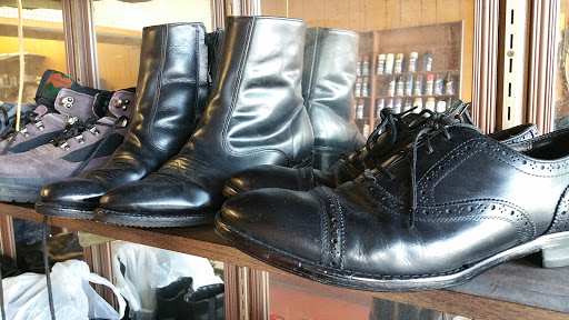 Kapalama Shoe Repair - Thumbnail