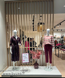 Photo n°3 de By Izéa à Cormontreuil (Magasin de vêtements pour femmes)