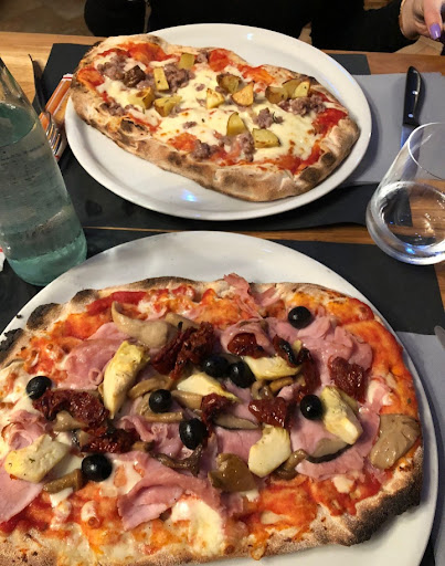 Mondrian - Pizza and Fun - Thumbnail