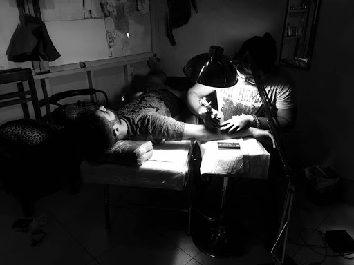 Kim's Maenam Art Gallery, Tattoo Studio & Cafe