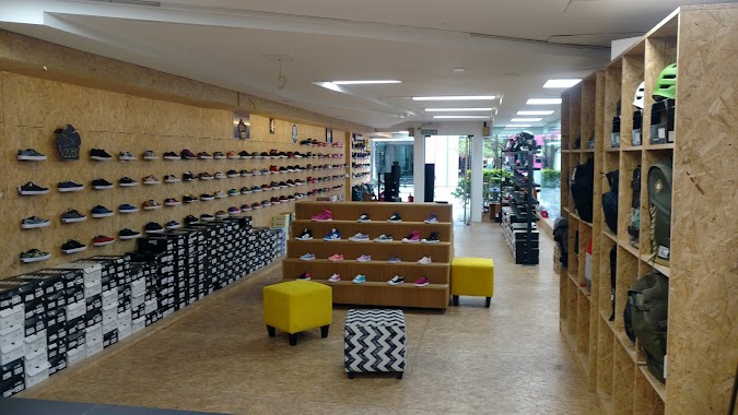 Tienda De Zapatillas, Author: veronica depaoli olmedo