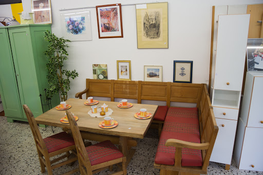 BRK Kleiderladen Raubling Gallery - Germany