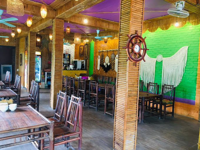 BamBoo Bar And Restaurant