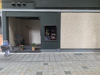 JAZZ BAR FIRST（ジャズバーファースト）
