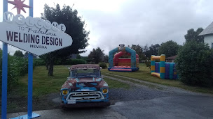 Photo n°6 de Château gonflable 64 65 à Montaner (Studio d'animation)