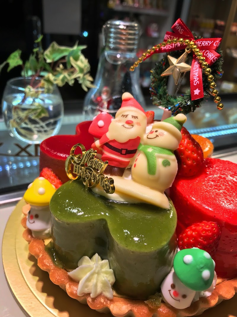 VISAVIS ヴィザヴィ 春日店