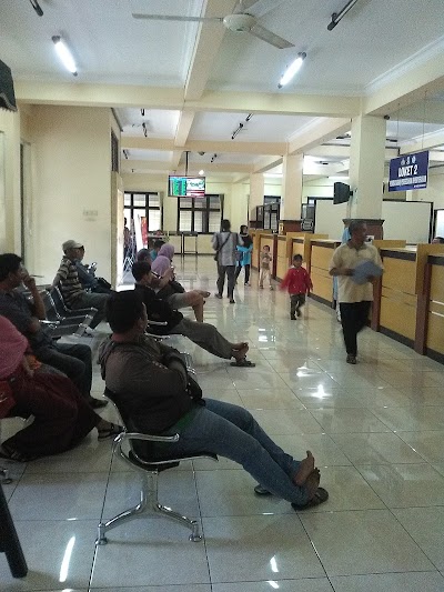 Photos of Samsat office - Mojokerto