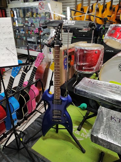 Photos of Musical Fama - Tienda de Instrumentos Musicales