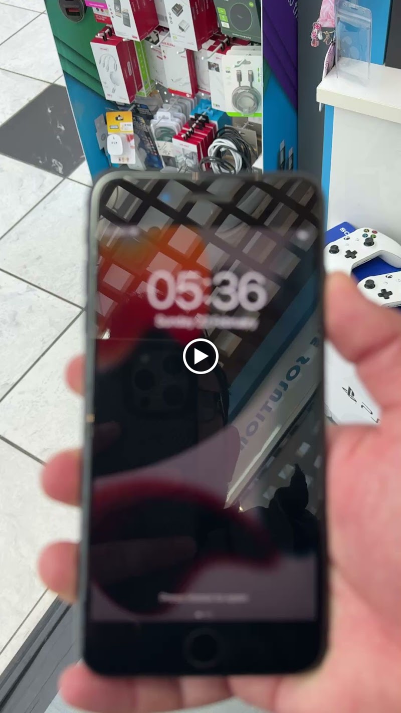 Mobile Solutions EK ( Phone Repair Shop) photo 2