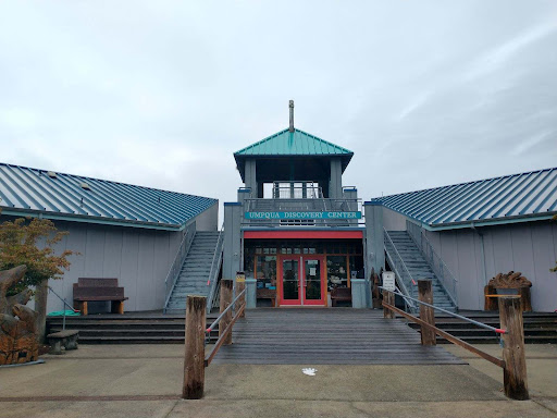 Umpqua Discovery Center Gallery - United States