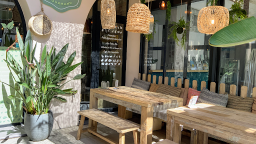 Peanut's Café - Thumbnail