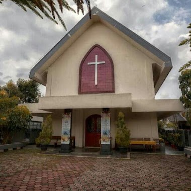 Gereja HKBP Pondok Bambu, Author: Wisno Sihombing