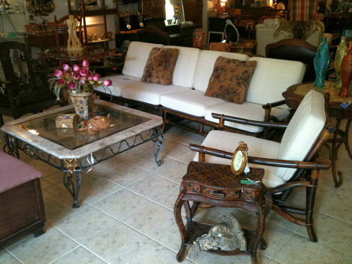 Just Good Stuff Consignment Shop - Visual