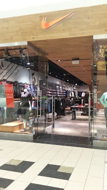 Nike Store, Author: Marek Papa